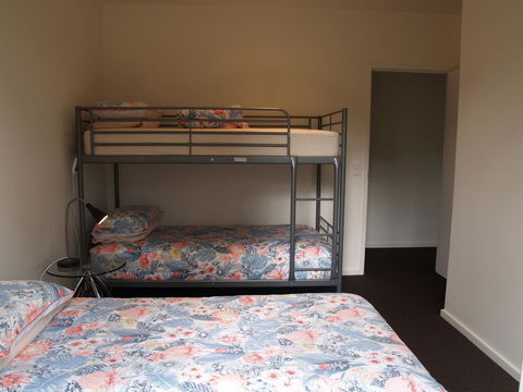 Craggy Peaks Wilderness Cabins - Dalby Accommodation 2