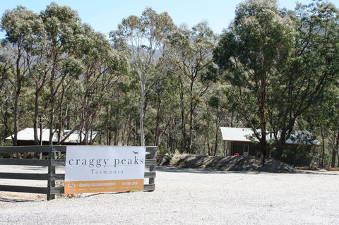 Craggy Peaks Wilderness Cabins - Dalby Accommodation 13