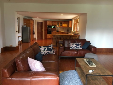 CLAYFIELD HOMESTEAD - Rustic Country Accommodation - Dalby Accommodation 2