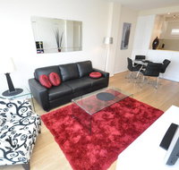 Neutral Bay Self-Contained Modern One-Bedroom Apartment 63BEN - Dalby Accommodation