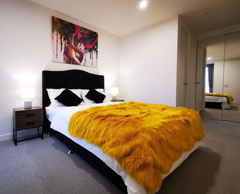 NEW 2 Rooms 2 Baths Apartment In Glen Waverley - Dalby Accommodation 3