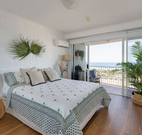 NEW Beautiful 2 Bed Ocean Views in Broadbeach - Dalby Accommodation