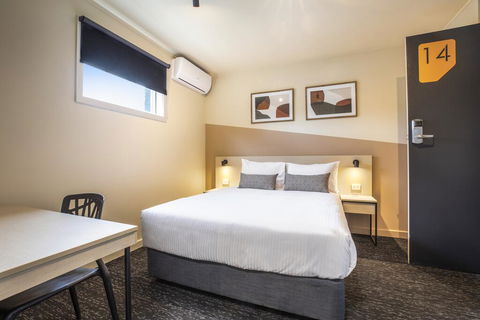 Nightcap At Manhattan Hotel - Dalby Accommodation 3