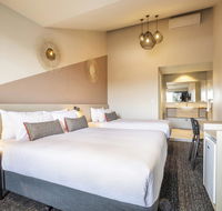 Nightcap at Manhattan Hotel - Dalby Accommodation