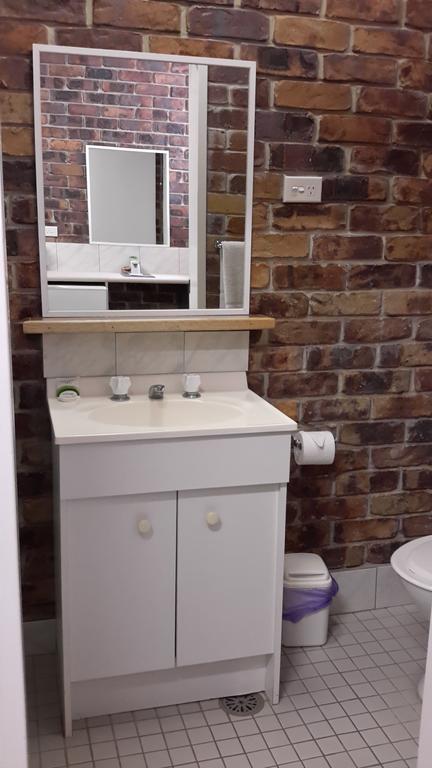 Nimbin Rocks Retreat - Dalby Accommodation 3
