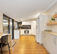 North Central Holiday Home - Dalby Accommodation