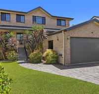 North Entrance Beach House - Dalby Accommodation