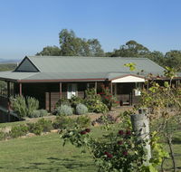 North Lodge Clan Cottage - Dalby Accommodation