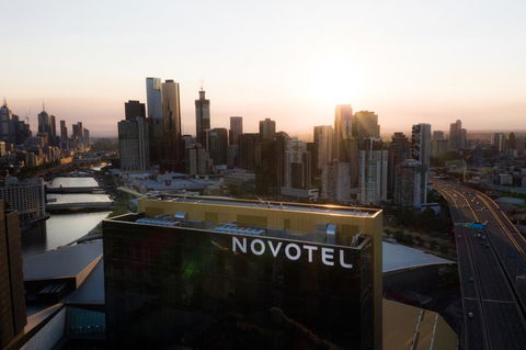Novotel Melbourne South Wharf - Dalby Accommodation 2
