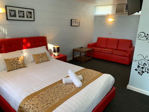 Nowa Nowa Hotel Motel - Dalby Accommodation 0