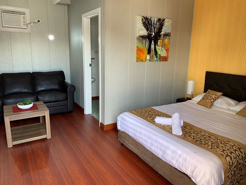 Nowa Nowa Hotel Motel - Dalby Accommodation 1