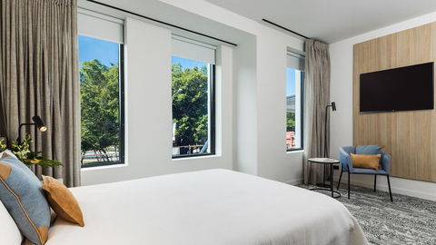Oaks Cairns Hotel - Dalby Accommodation 2