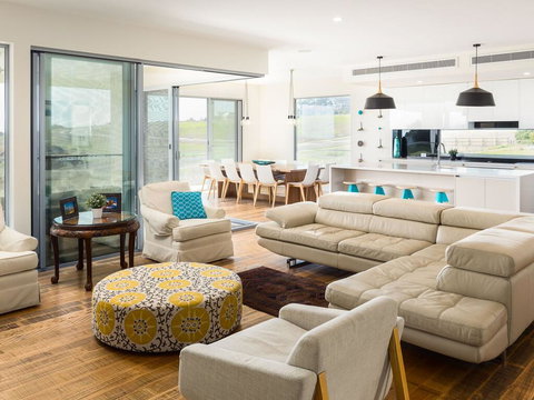 Ocean Breeze - Dalby Accommodation 2