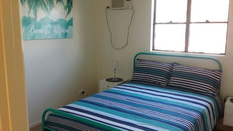 Ocean Breeze Apartments - Dalby Accommodation 3