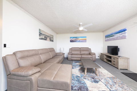 Ocean Crest 10 - Dalby Accommodation 2