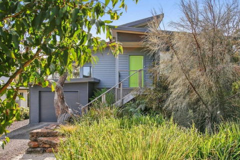 OCEAN ESCAPE - The Ultimate Luxury Beach House - Dalby Accommodation 2