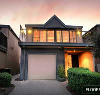 Ocean Grove House with Fantastic Ocean Views - Dalby Accommodation