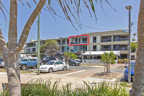 OCEAN VIEWS @ NOR NOR EAST 201 - Dalby Accommodation 0
