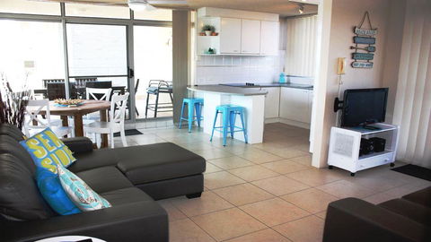 Oceanic 1 - On Forster Main Beach! - Dalby Accommodation 2