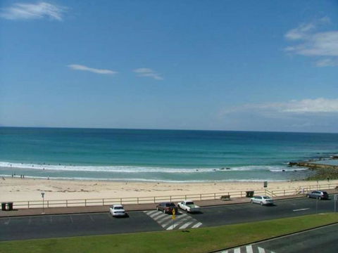Oceanic, Unit 14, 8-12 North Street - Dalby Accommodation 0