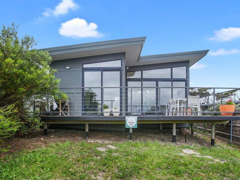 OCEANS 12 - Modern Ocean View Villa - Dalby Accommodation 0
