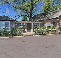 Old Bank Stables - 3 night weekends for price of 2 - Dalby Accommodation