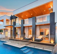 Opulent Oasis - Luxurious Old Dunsborough with Pool and Ocean Views - Dalby Accommodation
