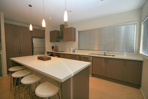 Opus 1/10 Poly Cow Lane - Dalby Accommodation 3