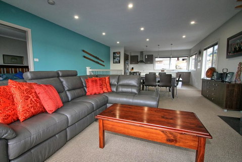 Opus 1/10 Poly Cow Lane - Dalby Accommodation 1