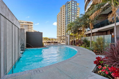 Oracle - 5 Star Luxury - Level 25 - Dalby Accommodation 1