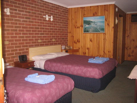 Orbost Country Road Motor Inn - Dalby Accommodation 1