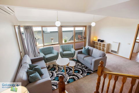 Oyster View - Dalby Accommodation 3