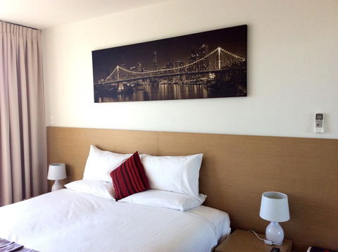 PA Apartments - Dalby Accommodation 2