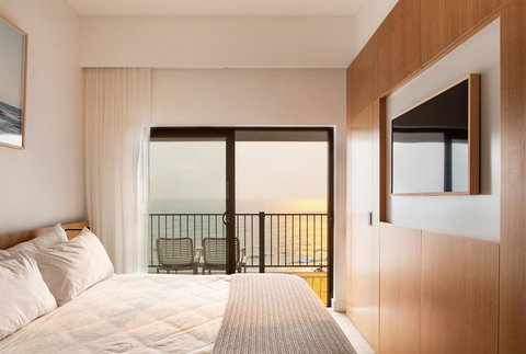 Pacific Hotel Yamba - Dalby Accommodation 2