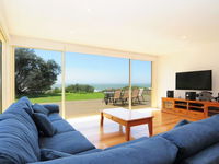Pacific Views - direct access onto Culburra Beach