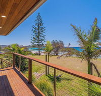 Pacifica 1 - On the beach at Brooms Head - Dalby Accommodation