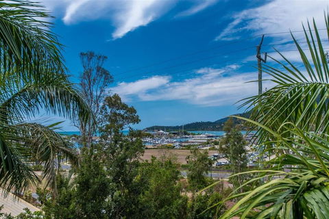 Palm Retreat At Le Jarden - Dalby Accommodation 1