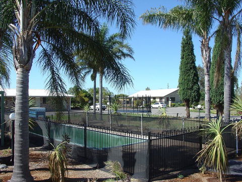 Palm Valley Motel - Dalby Accommodation 0