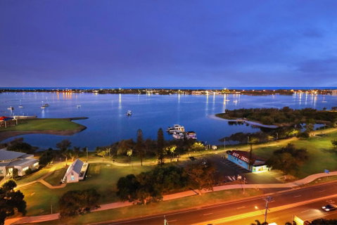 Palmerston Tower - Dalby Accommodation 2