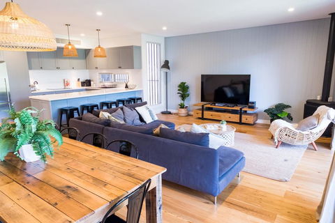Pandanas Apartments 15A - Mollymook Beach - Dalby Accommodation 0