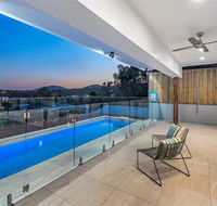 Panoramic Views Villa Birdwood Terrace 4 Bedroms - Toowong - Dalby Accommodation