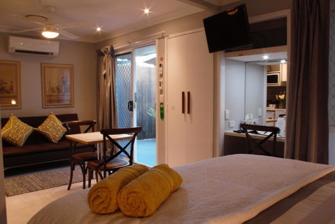 Paperbark Bed & Breakfast - Dalby Accommodation 2