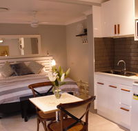Paperbark Bed  Breakfast - Dalby Accommodation