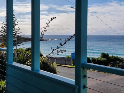 Paradise House, Boat Harbour Beach - Dalby Accommodation 1