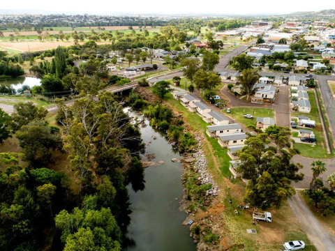 Paradise Tourist Park - Dalby Accommodation 0