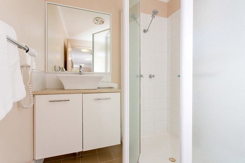 Paradise Tourist Park - Dalby Accommodation 1