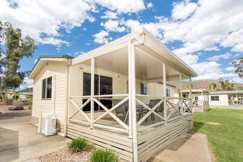 Paradise Tourist Park - Dalby Accommodation 3