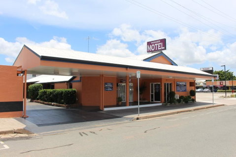 Parkside Motel & Licensed Restaurant - Dalby Accommodation 0