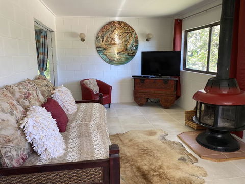 Pear Tree Cottage At Amiens - Dalby Accommodation 3