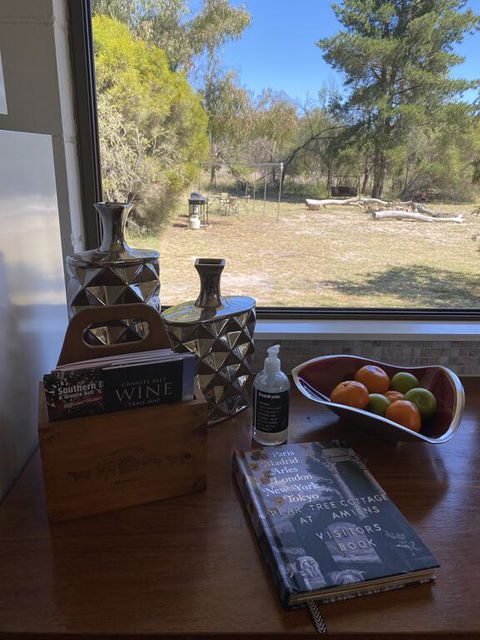 Pear Tree Cottage At Amiens - Dalby Accommodation 1